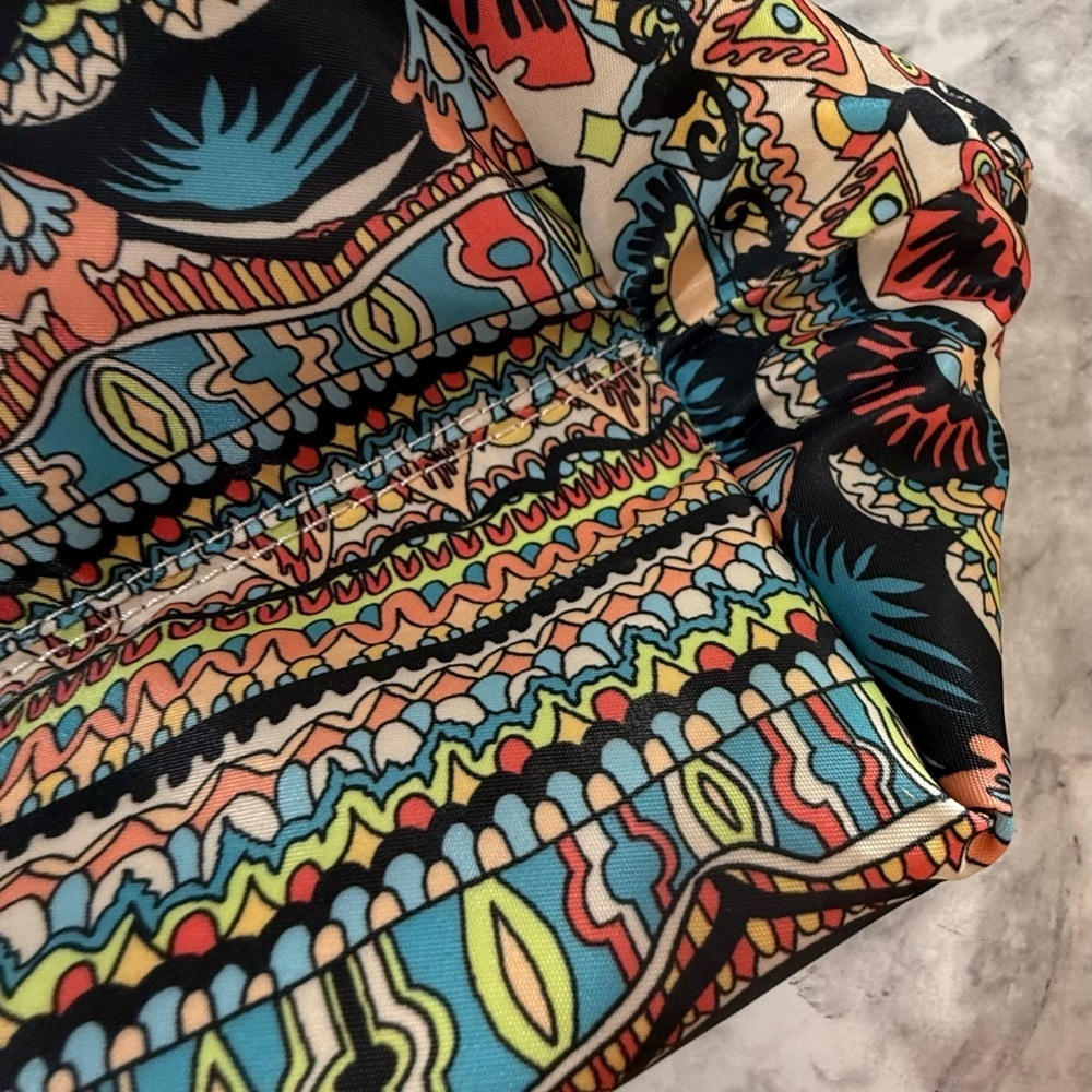 Boho colorful print Sakroots Kota reversible quilted Tote bag - Picture 9 of 16